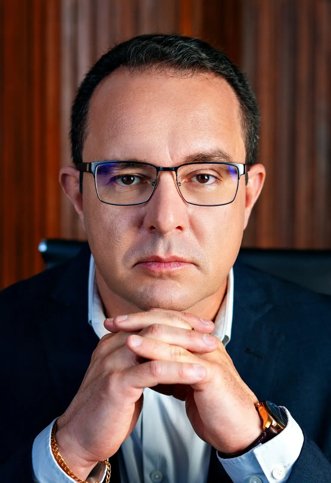 Arnaldo Amaral conduzindo uma sessão de consultoria estratégica